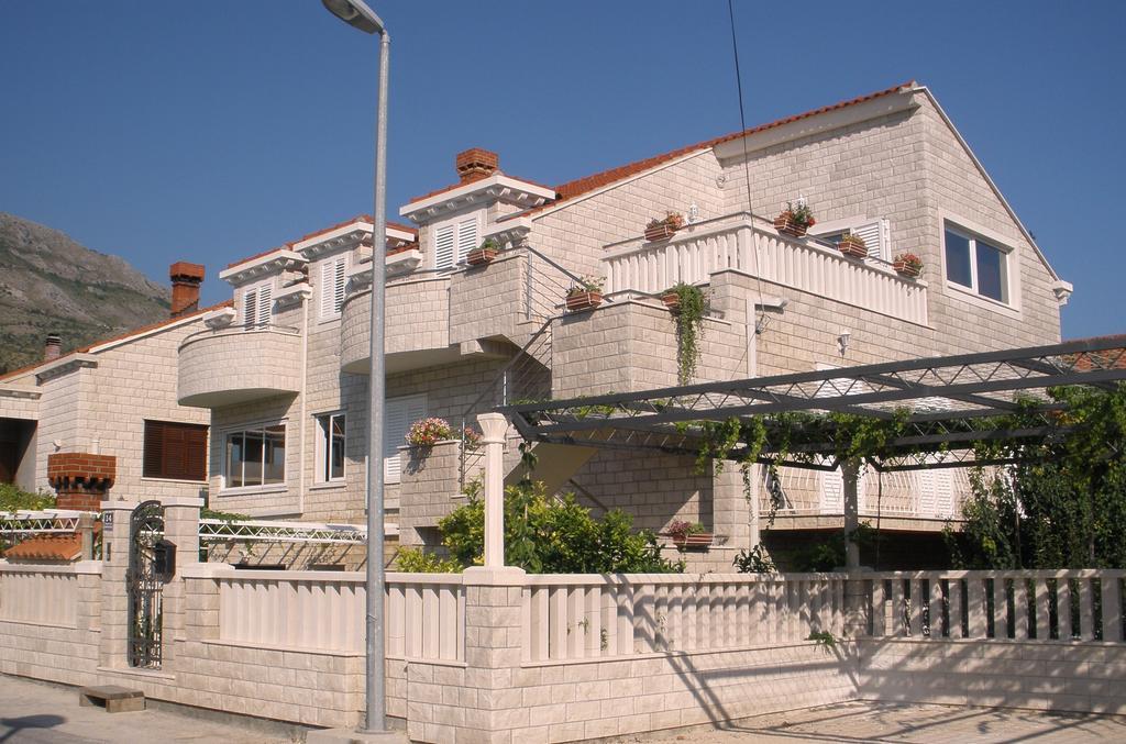 Apartments Sunce Mlini Exterior photo